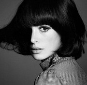 ŷ������Ů��QQͷ�񣬺ܾɣ��ܾɤη紵ɢ��������ξ�������