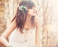 �������⾳Ů��ͷ��������ʱ�����У�������ʱĪǿ��