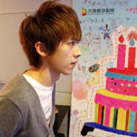 ˧�� �˸�����QQͷ�񣬻���̫��ӵ����ѹ�����޷�����