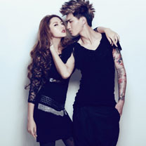 ���ǵ�ζ���⾳qqͷ��дһ�װ����ʫ�����������