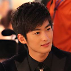 �����еİ������ӣ���˧���������ź�qqͷ��