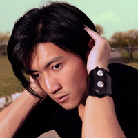 ˧��������������ͷ�����㱳����и��Ҹ���Ů��