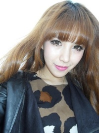 �߹���������qqŮ��ͷ�񣬰��鱾�����ǲ��̵�