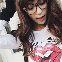 ����ױ�ݾ�̬QQŮ��ͷ�񣬰�������һ����߾�������������