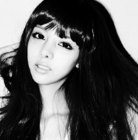 �����һ�������ڼ��棬�˸кڰ��Ƿ�Ů��QQͷ��