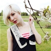 ��ק�İ׷�Ů��