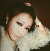 �������׵�Ů��