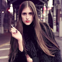 ����ʱ���Ը�ŷ��Ů��ͷ��_��ɫ�ĳ���Ʈ�ݶ������ʷǷ�