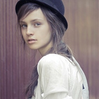 ����ʱ���Ը�ŷ��Ů��ͷ��_��ɫ�ĳ���Ʈ�ݶ������ʷǷ�