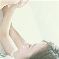 ����ĩ���и��Ե��Ҹ�����ͷ��