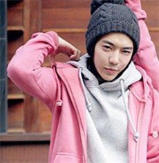 ���ڲ�����Ψ���������ͷ��&nbsp;����Ļ���ռ��ÿ��ҹ��