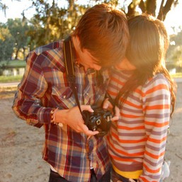 ����������Ҹ�ͷ�񣬳ɶ�ϵ�У����������ͷ��Ŷ��