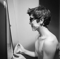 �Ƿ�ŷ����������ͷ��