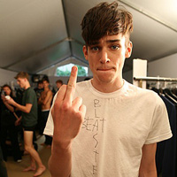 �Ƿ�ŷ����������ͷ��