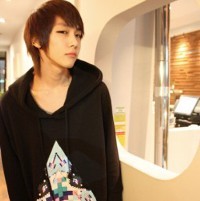 ������������۾�����������ͷ��