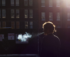 ŷ����������ͷ�� ����㻹�ǵ���