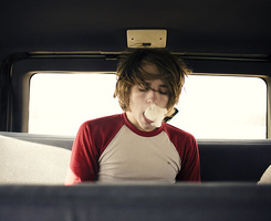 ŷ����������ͷ�� ����㻹�ǵ���