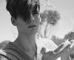 ŷ����������ͷ�� ����㻹�ǵ���