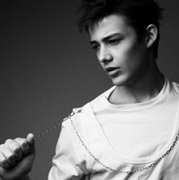 ����Ҫ��ɫ �Ҹ���ڰ� ŷ����������ͷ��