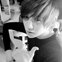 С���Ժڰ�����ͷ���ٶ���Ϯ