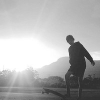 С���Ժڰ�����ͷ���ٶ���Ϯ