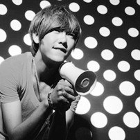 С���Ժڰ�����ͷ���ٶ���Ϯ