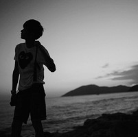 С���Ժڰ�����ͷ���ٶ���Ϯ