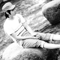 С���Ժڰ�����ͷ���ٶ���Ϯ