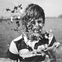 С���Ժڰ�����ͷ���ٶ���Ϯ