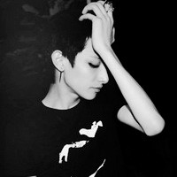 С���Ժڰ�����ͷ���ٶ���Ϯ