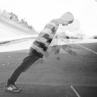 С���Ժڰ�����ͷ���ٶ���Ϯ