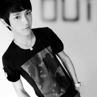 С���Ժڰ�����ͷ���ٶ���Ϯ