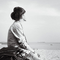 С��־���ɰ�����ͷ��