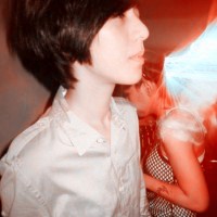 KiKi �����Ÿ������͵�����ͷ��