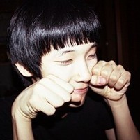 KiKi �����Ÿ������͵�����ͷ��