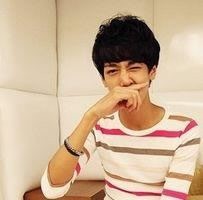 KiKi �����Ÿ������͵�����ͷ��