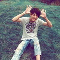 KiKi �����Ÿ������͵�����ͷ��