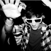 ��ĩ�������� ����˧��������ͷ��