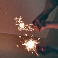 ɫ�ʸ���ǿ����������������ͷ��