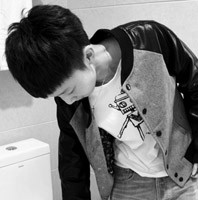 ɫ�ʸ���ǿ����������������ͷ��