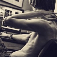 ����������ͷ�� չ�ֲ�һ�����Լ�