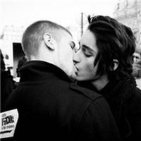 ����������ͷ�� չ�ֲ�һ�����Լ�