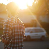 �е��į�˸е��������Ը���ͷ��