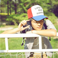 �е�Сˣ�ɰ��ķ�������������ͷ��