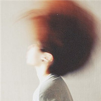 �е�Сˣ�ɰ��ķ�������������ͷ��