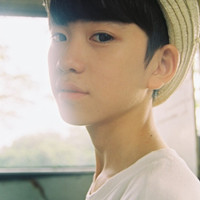 �е�С���Ե���������˧��ͷ��