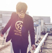 �е�С���Ե���������˧��ͷ��