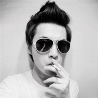 ����Hold��ס���۾��� ��˧��������ͷ��