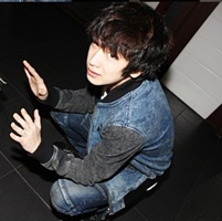 �۾�����������ͷ�� ����������