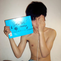 ����ƫ��ɰ����ĸ���˧������ͷ��